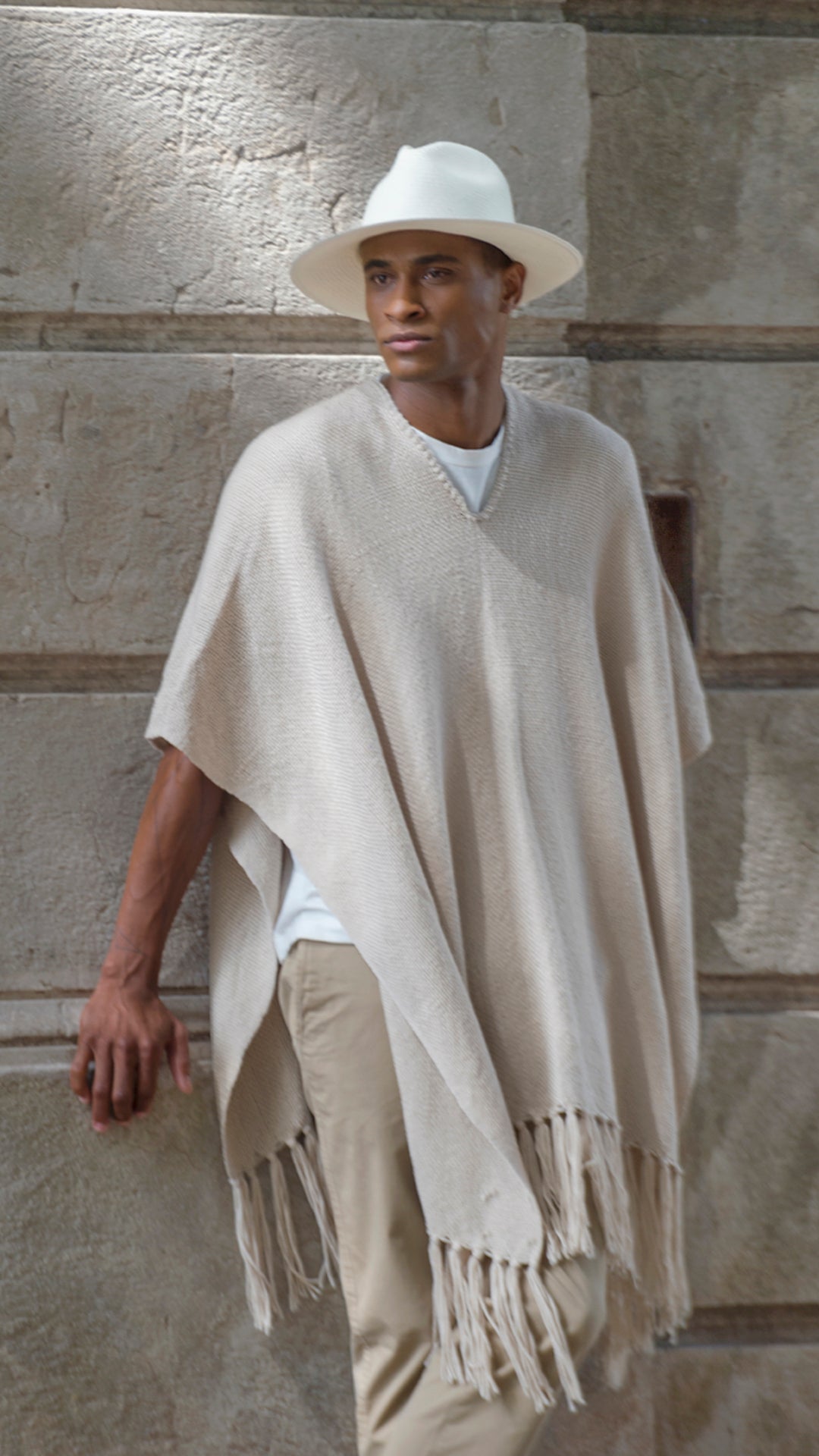 PONCHO PUCARA