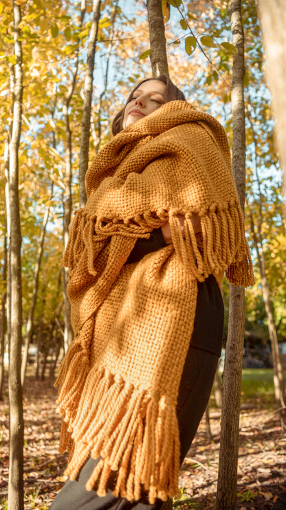 HAND-SPUN RAW WOOL THROW, AZTECA