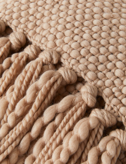 FLAMA HERITAGE THROW in Beige - Close-up detail of hand-knotted fringe and woven bubble texture