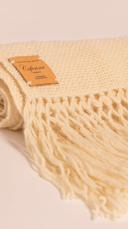 PURE VIRGIN WOOL THROW, CEFERINA CLASSICS
