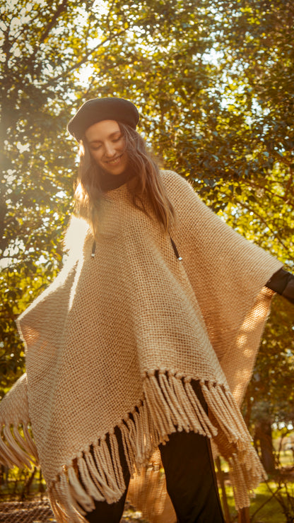 UNISEX PATAGONIAN MERINO PONCHO, PONCHO H